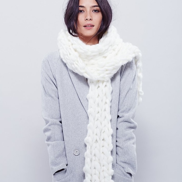 Free People Accessories - Free People Chunky Knit Scarf